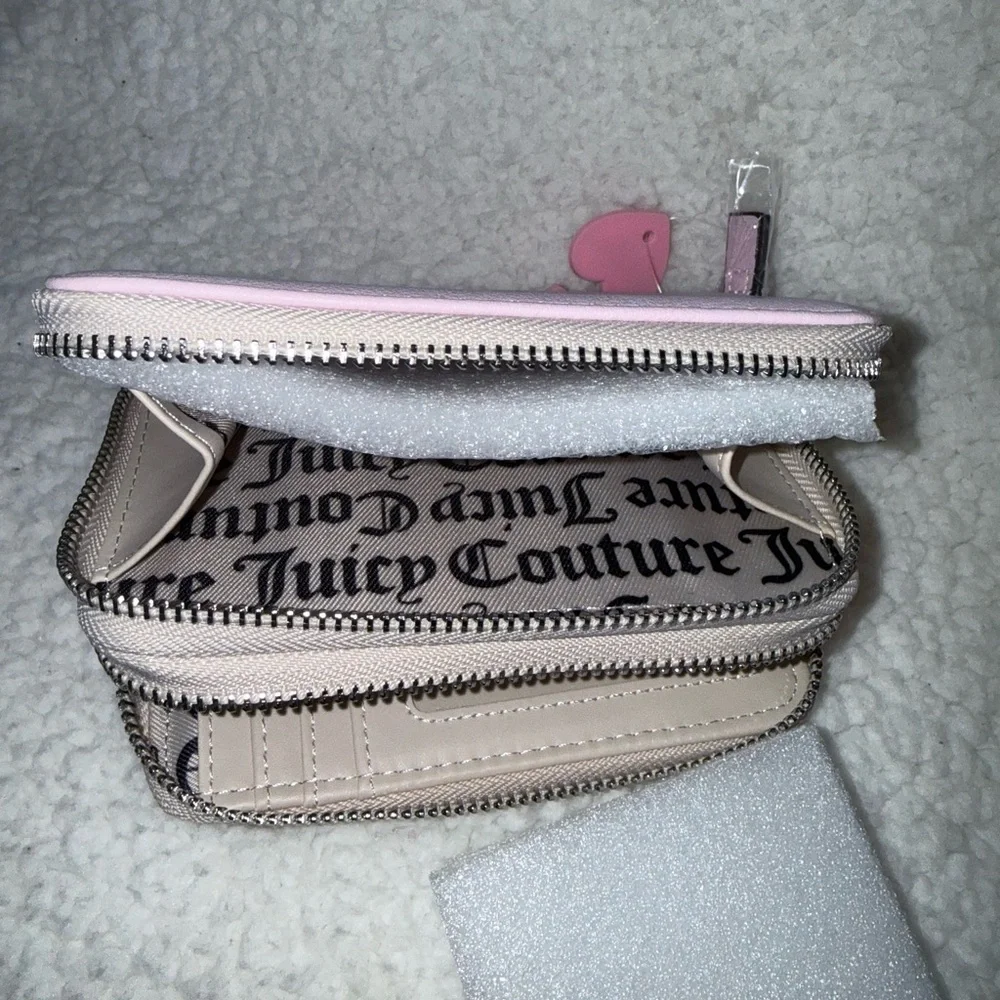 NWT Juicy Couture Girlie Royalty Double Medium Zip Around Wallet